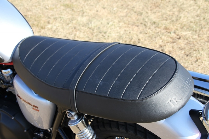 海外モデルのシートは幅が広い傾向がある