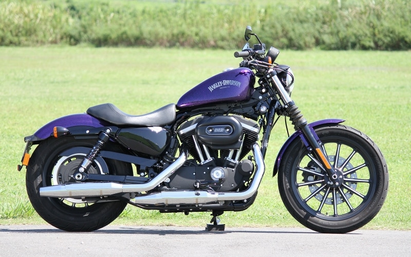 スタイル重視ならともかく、足着きのためのローダウンは“百害あって一利無し”。むしろ乗り心地を悪化させる要因に