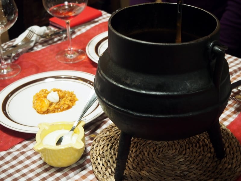 日本ではなかなかお目にかかれない「小海老のカルデロ￥3,300～」