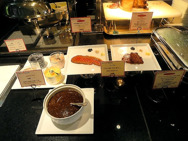 実演メニューのブッフェ台