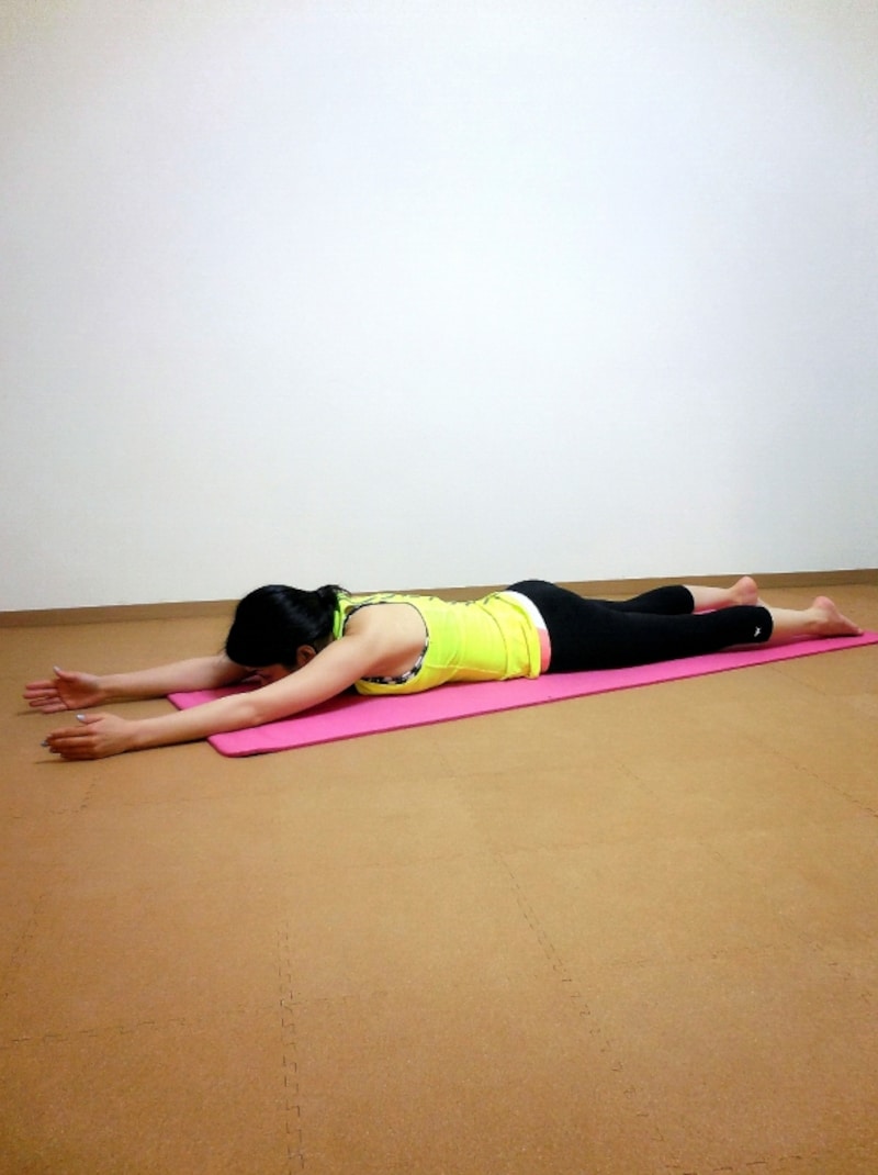 美背中ボディアーチ