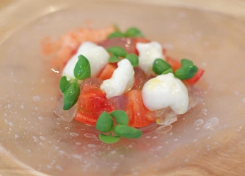 トマトとモッツァレラのサラダ