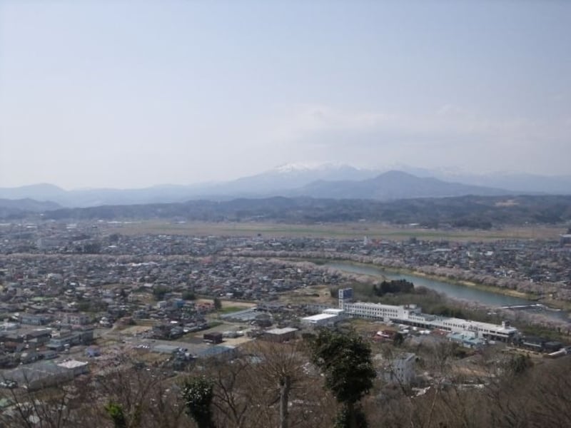 白石川堤一目千本桜(6)/船岡城址公園より大河原方面を望む