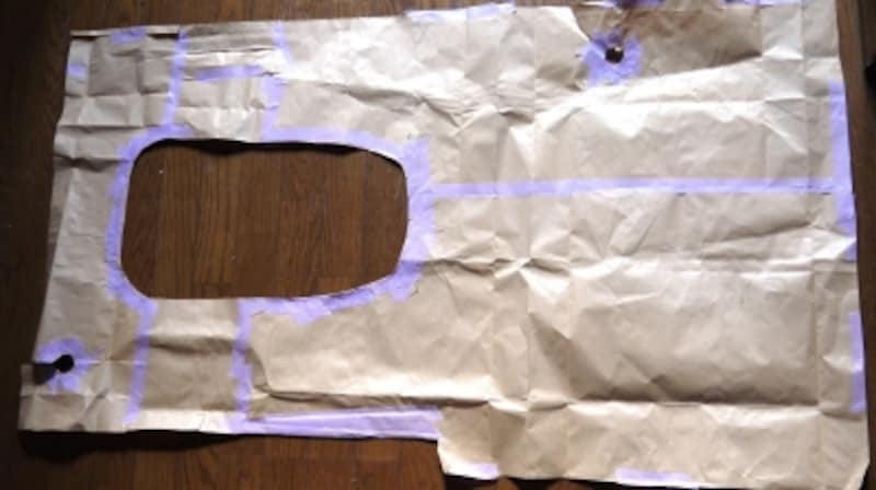 壁に近いところに切りこみをいれます