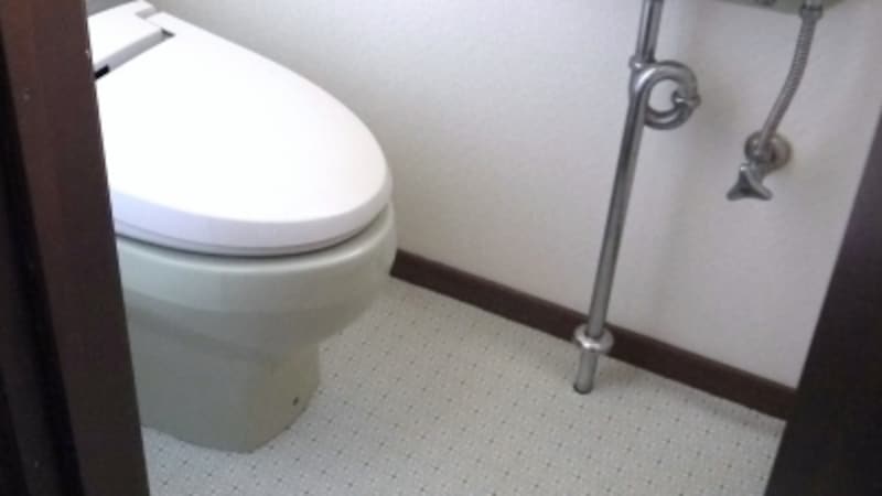 トイレの床を簡単diyでクッションフロアに張り替える方法 diy 日曜大工 all about