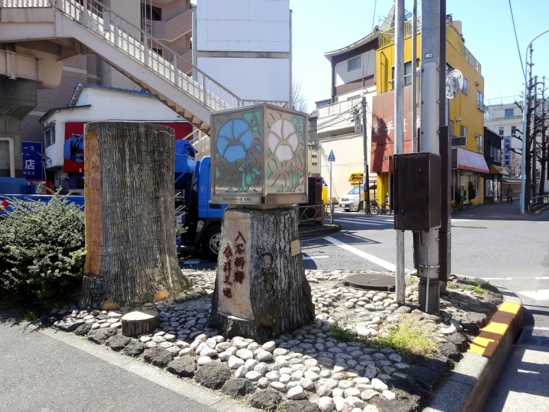 場所は言問通りと昭和通の交差点