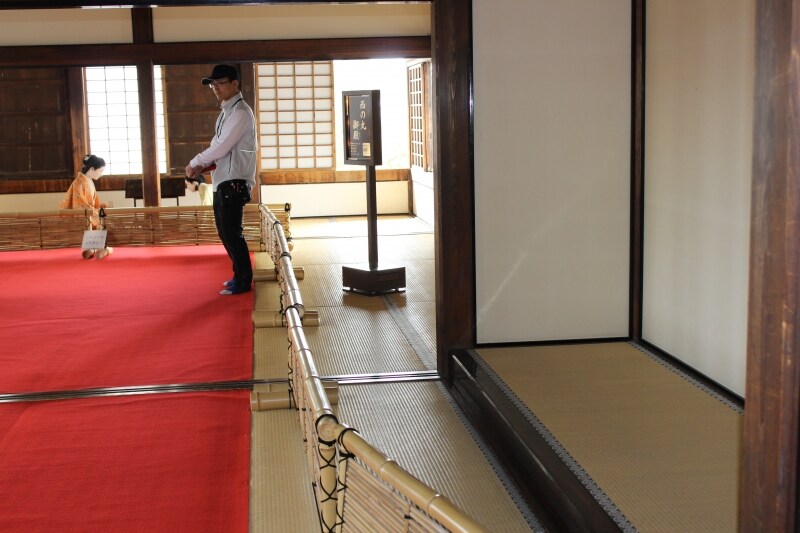 千姫の人形もある西の丸御殿