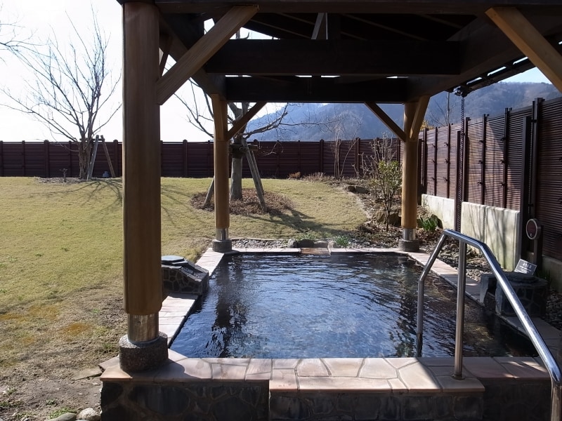 小さな露天風呂