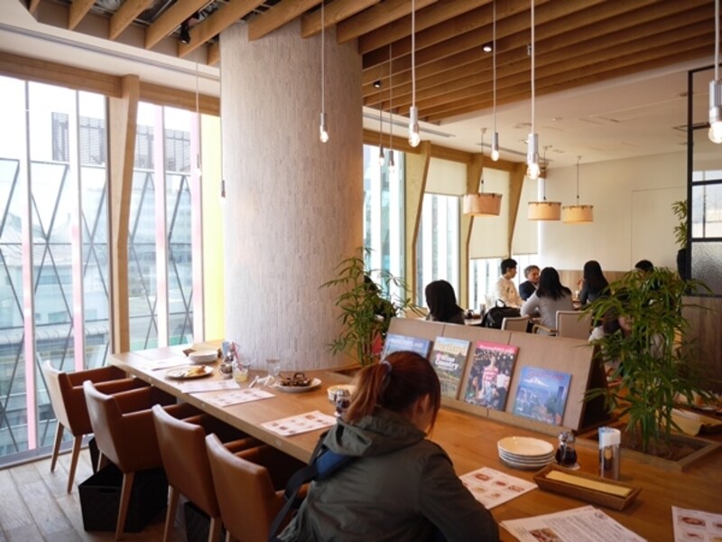 オリジナルパンケーキハウス店内