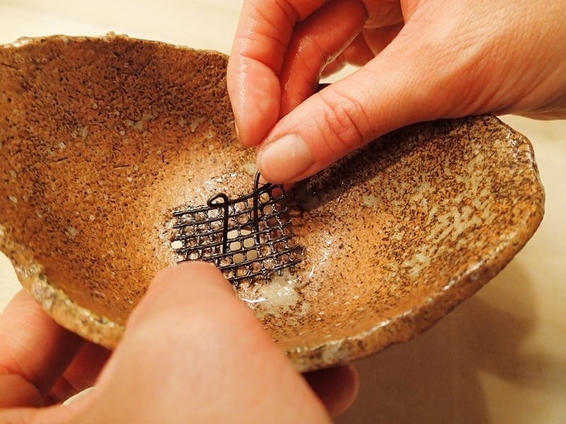 鉢を水洗いし、再度使います