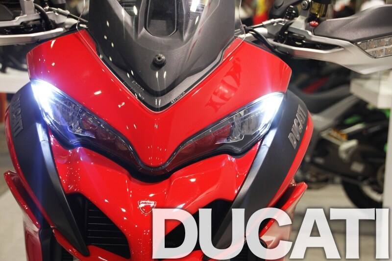 まばゆいイタリアンレッドが魅力のドゥカティ。今年の最注目銘柄！