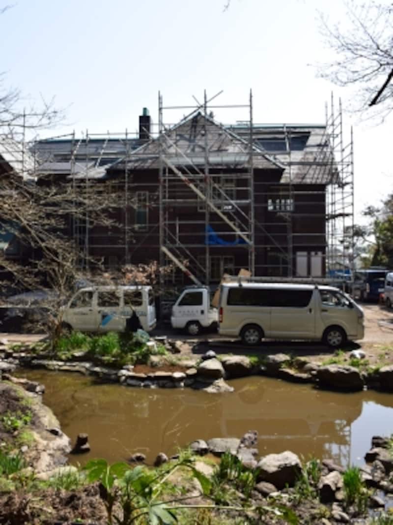 改装工事中の古我邸