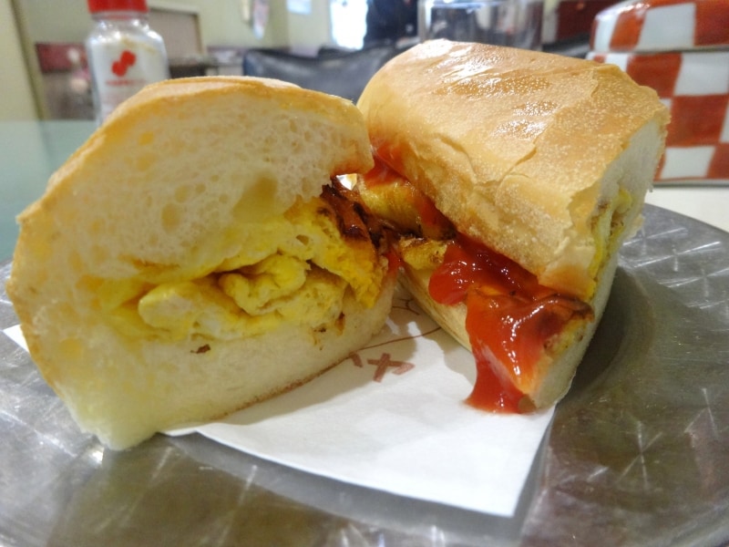 初めて食べる味だね