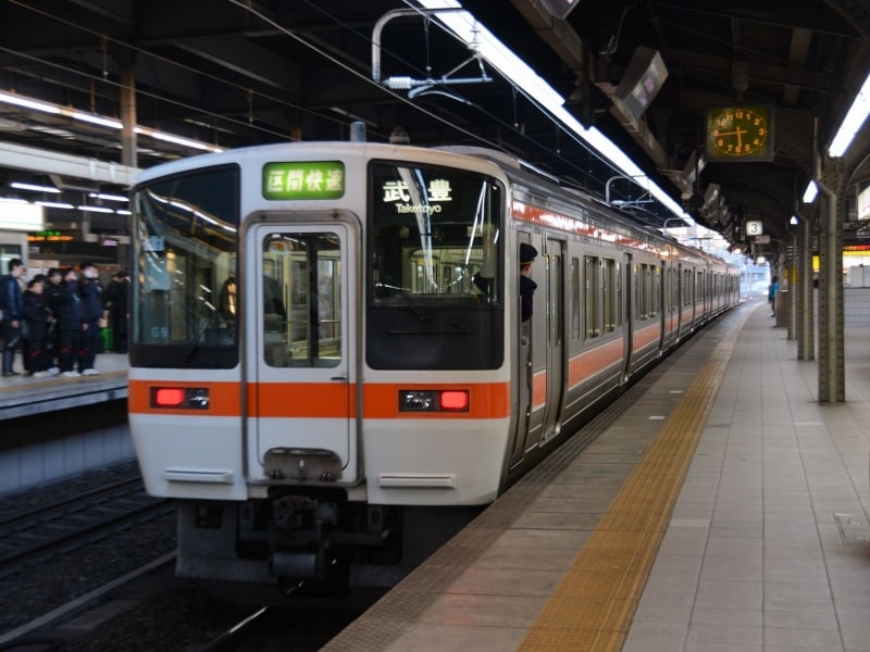 区間快速武豊行き