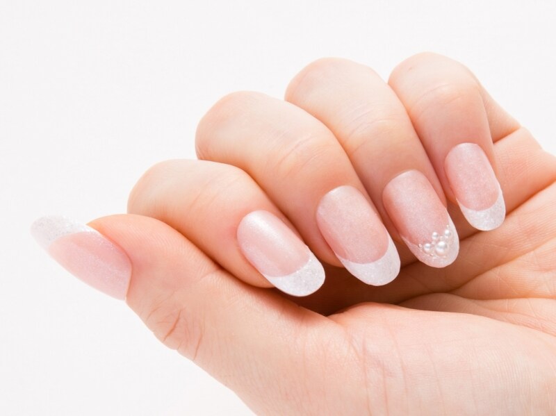 フレンチ部分もパールを重ねて大人っぽく