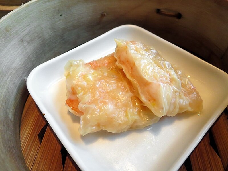 海老と黄ニラ入り湯葉包み蒸し