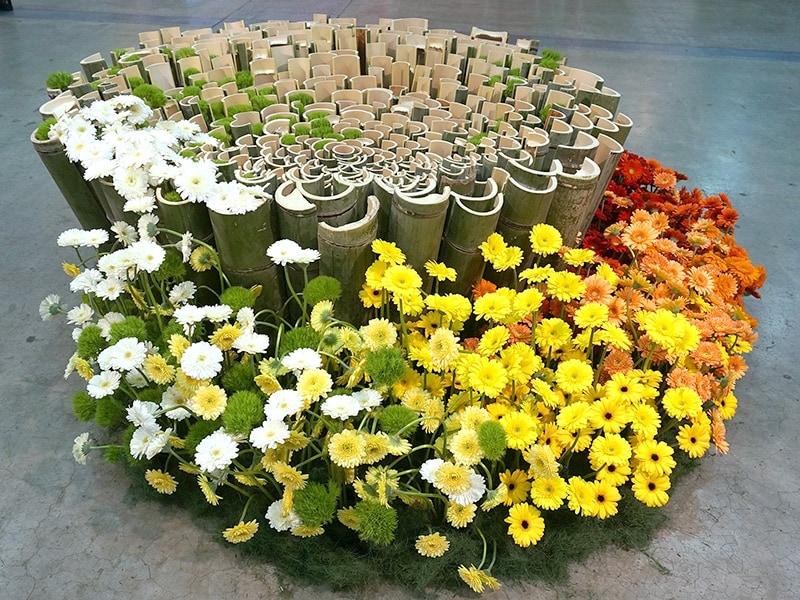 竹を使ったディスプレイ