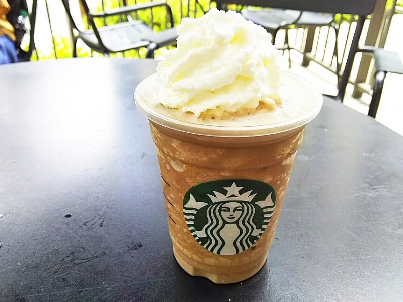 ハワイ限定ドリンク、モカ・ココナッツ・フラペチーノ