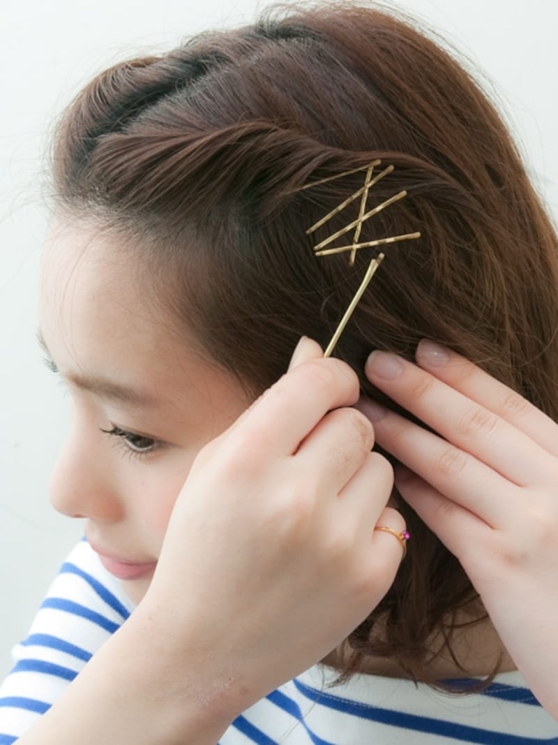 遊び感覚で無造作にピンをさしていきます