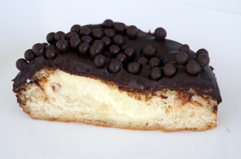 ヴァローナチョコクランチ断面