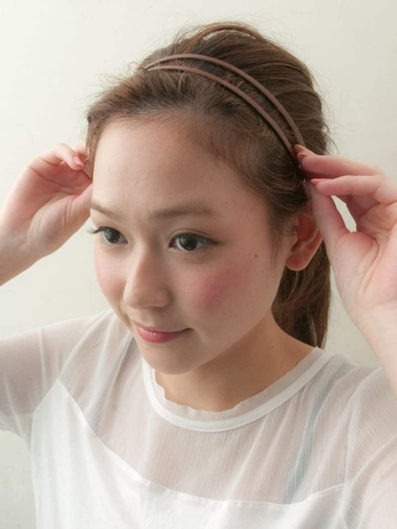 正面、横から鏡で確認しながらつけると良い