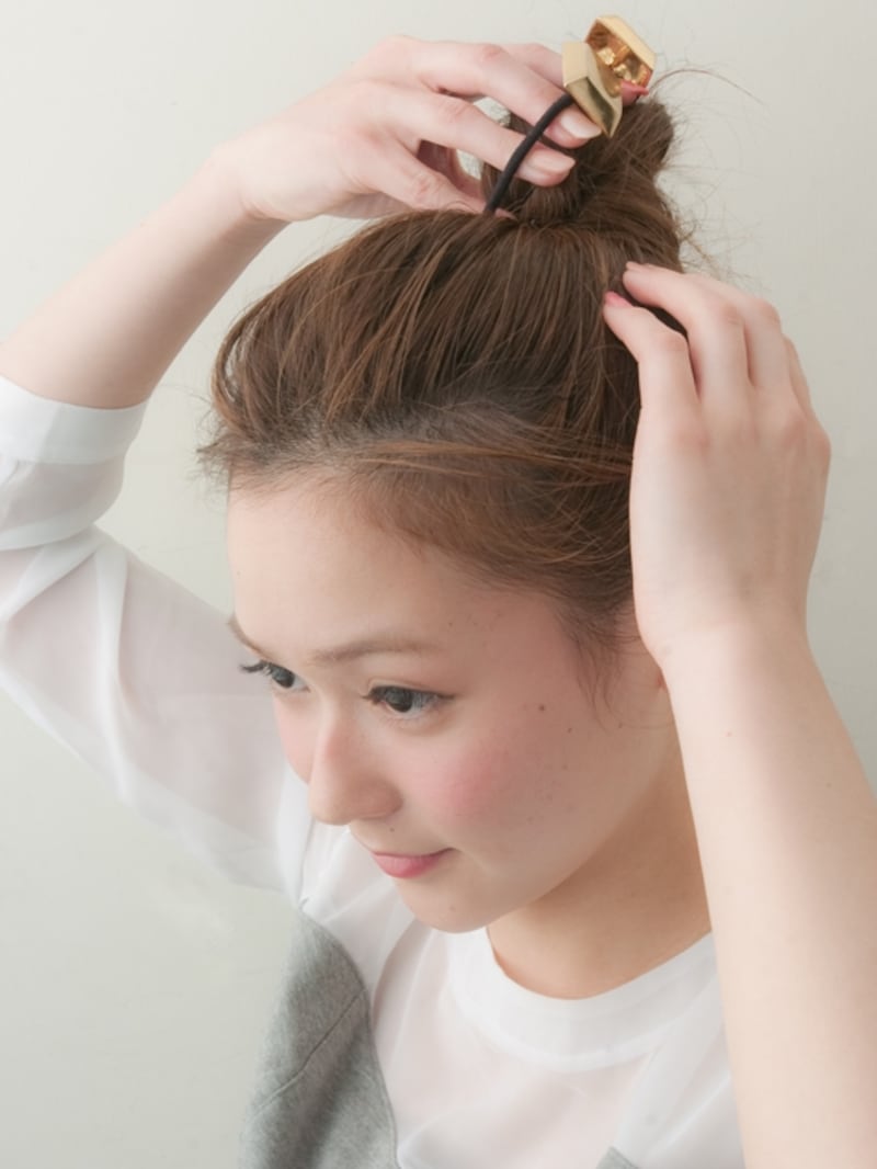 結び目に飾りゴムをつける