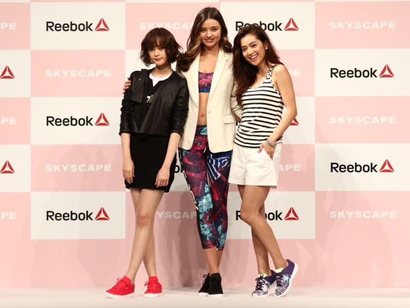 左から、玉城ティナ、ミランダ・カー、中村アン