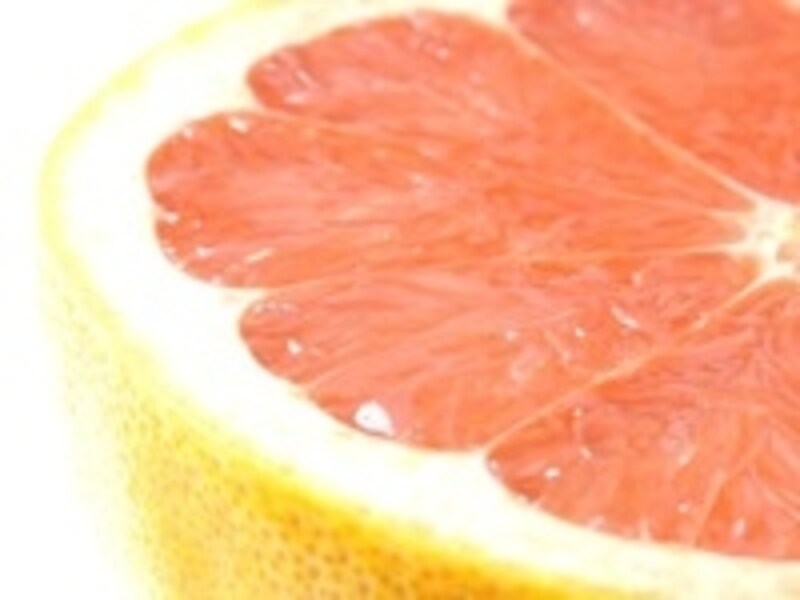 グレープフルーツには、食欲促進を抑える成分ナリンギンがあります