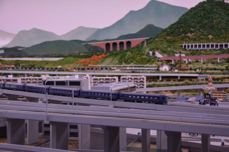 ジオラマを近寄って見ればリアル感もアップ