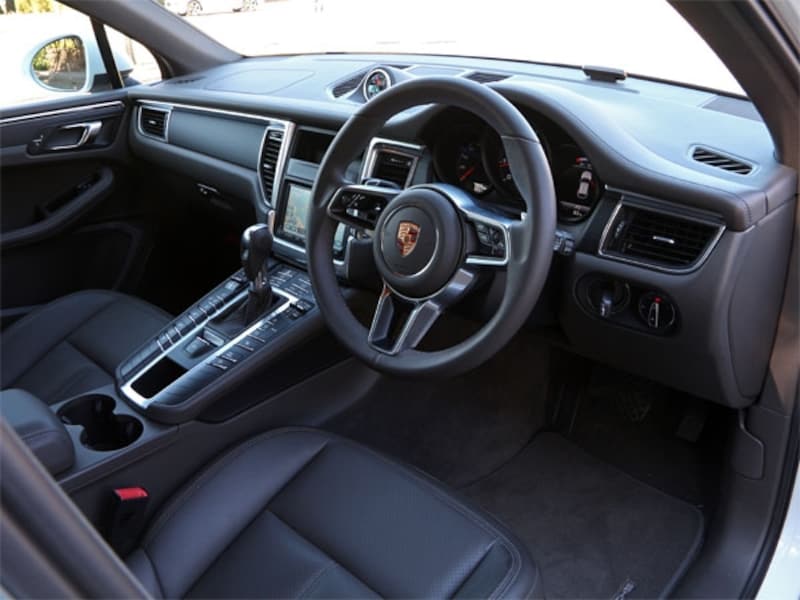 ポルシェマカン