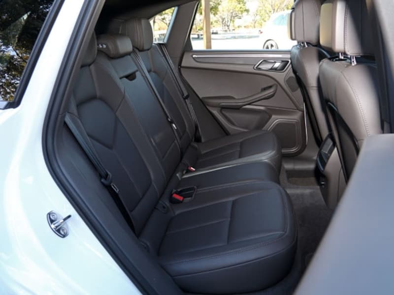 ポルシェマカン