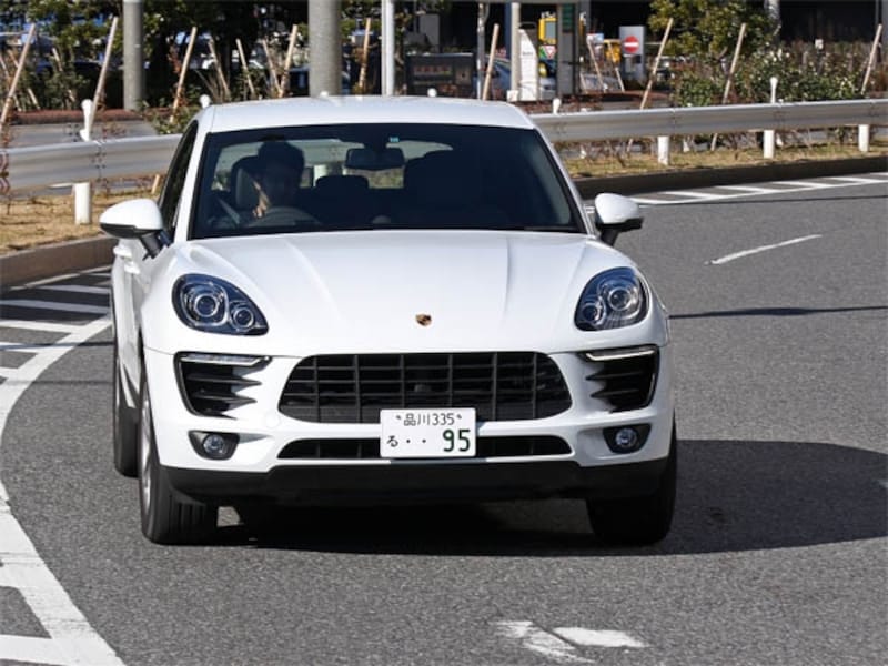 ポルシェマカン