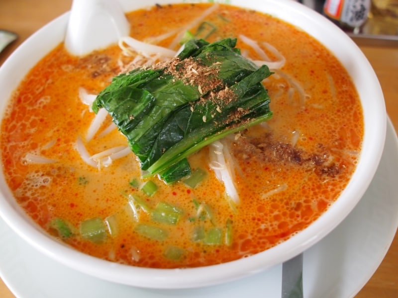 胡麻の香りもよく、ピリリと辛い