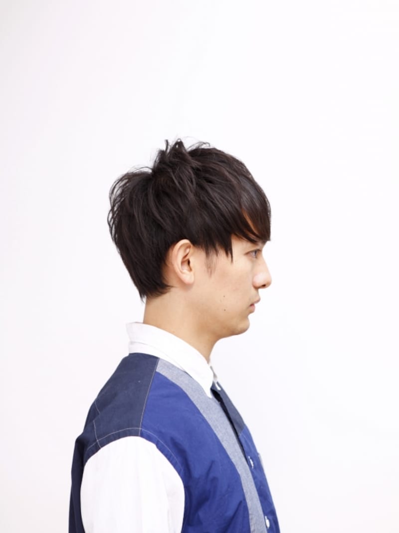 サイドをツーブロック右サイド