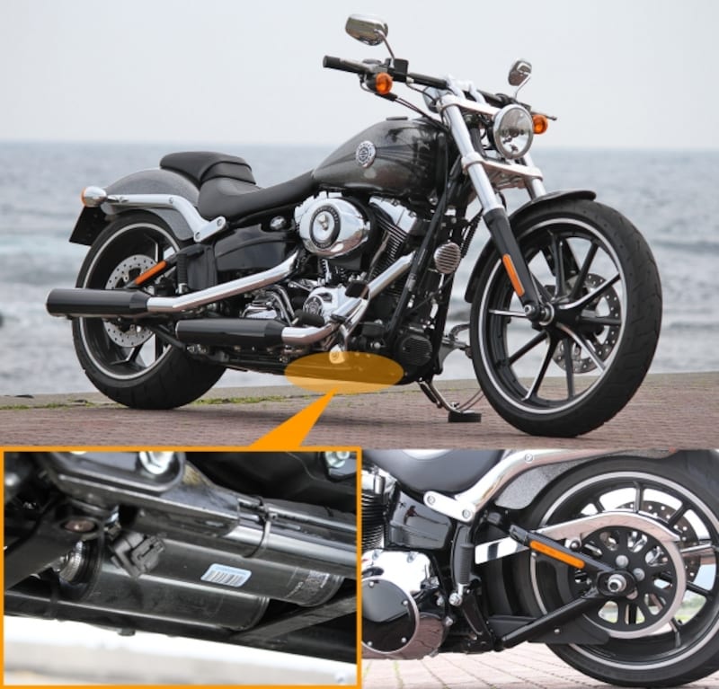 トライアングルを描く「ソフテイルフレーム」の下部には専用のサスペンションが内蔵される