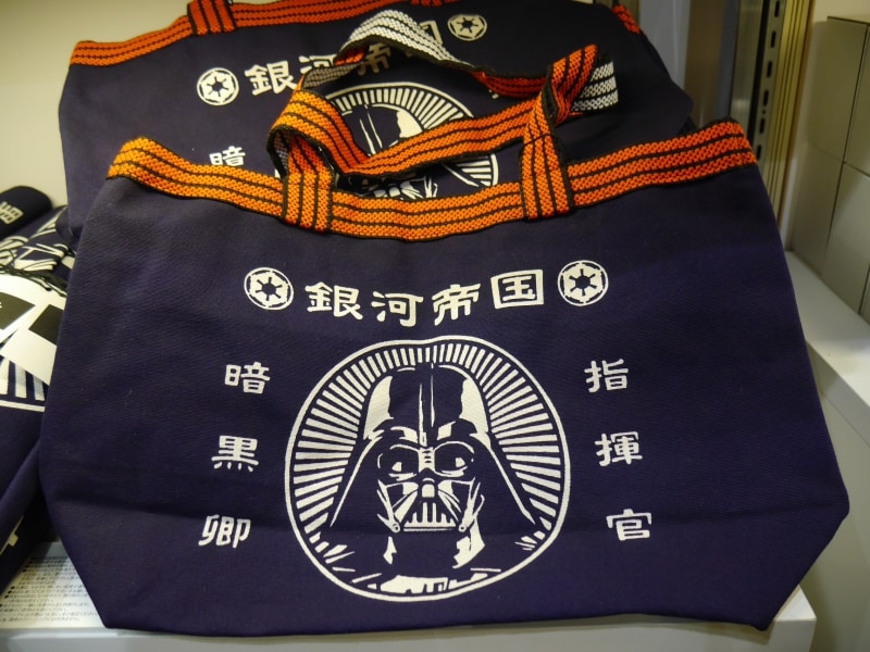 3/3 六本木ヒルズ『スター・ウォーズ展』はお宝グッズの山 [東京