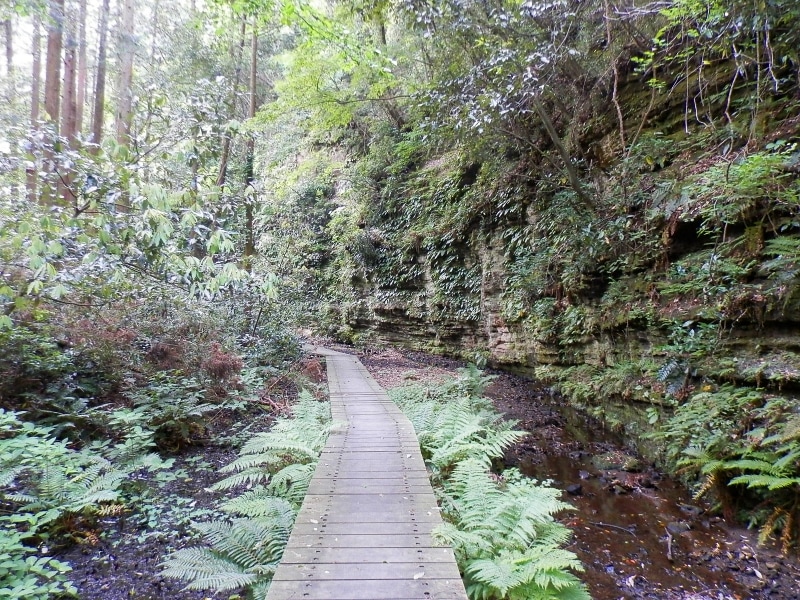 切り立った断崖