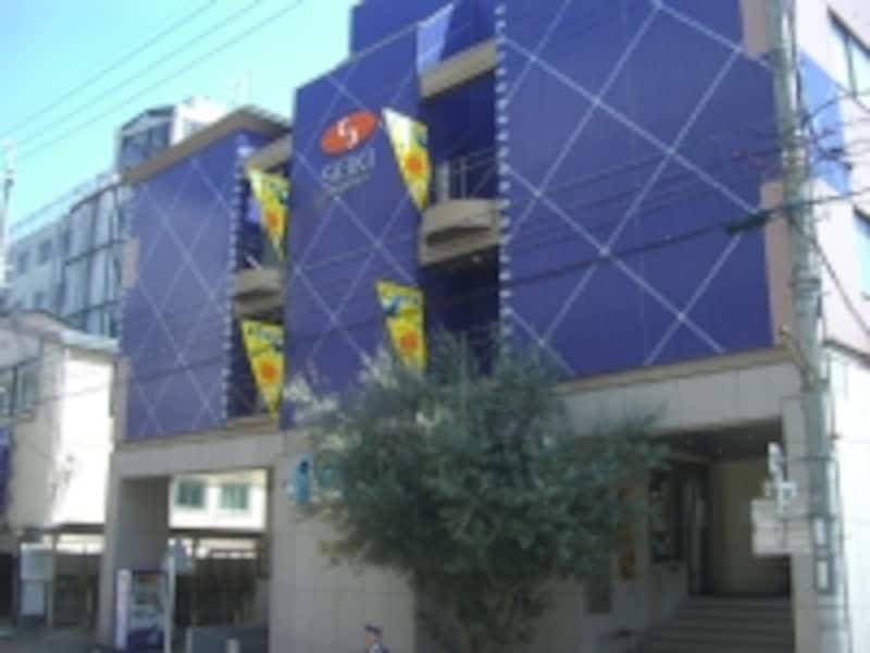 京滋地区を中心に事業展開する成基学園