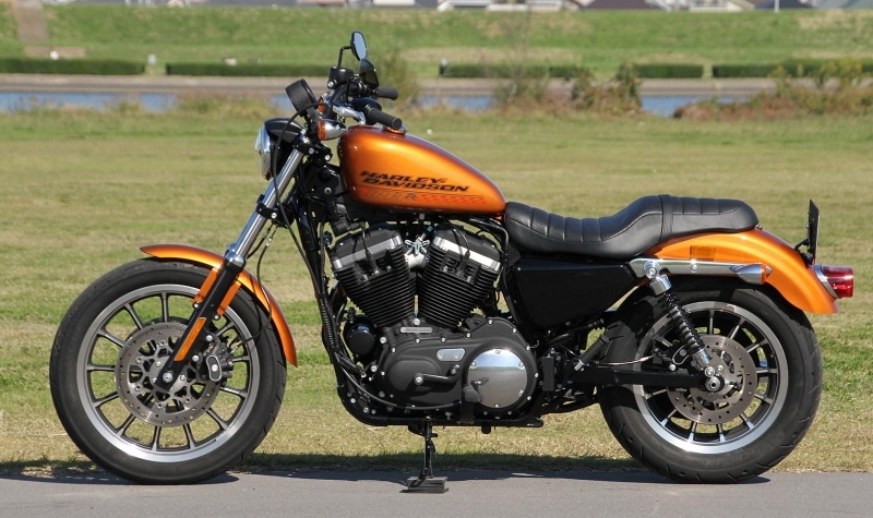 スポーツスター XL883R レフトビュー