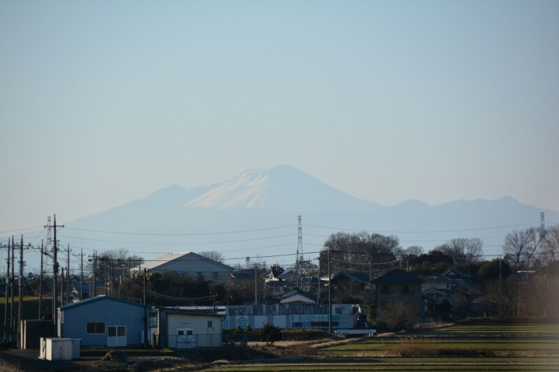 北西の方角に優雅な姿を見せる浅間山