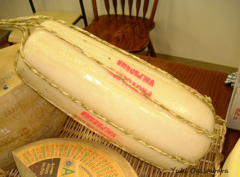 プロヴォローネ