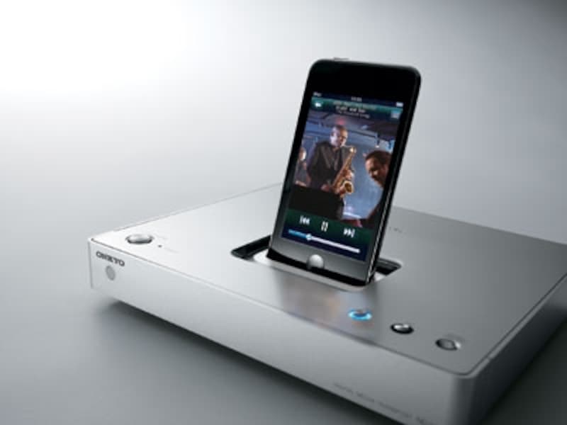 iPodからデジタル音声信号を取り出せる、オンキヨーのND-S1。（iPodは別売り）