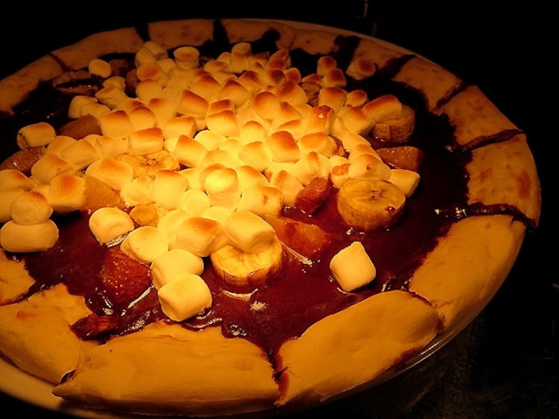 チョコレートとシトラスのピッツァ