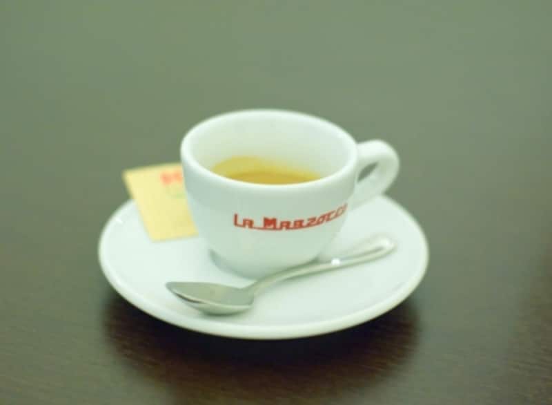 WEEKENDERS COFFEEさんの自家焙煎豆を使用されています。