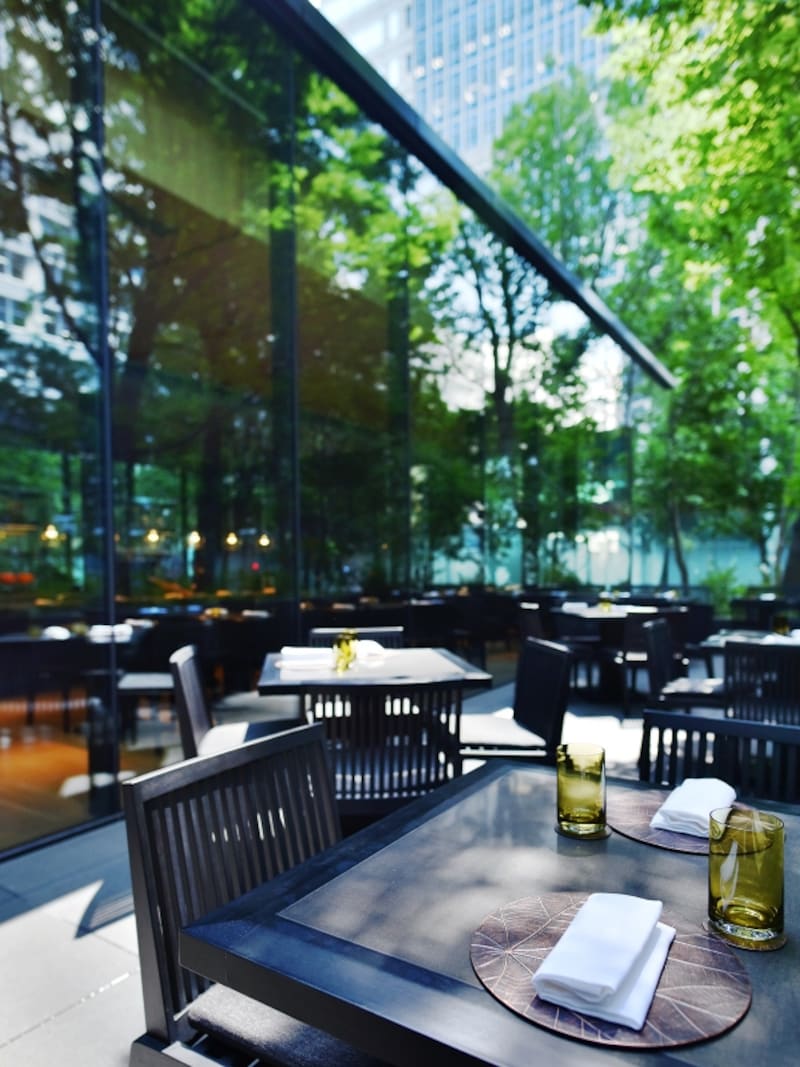 カフェのオープンテラス。