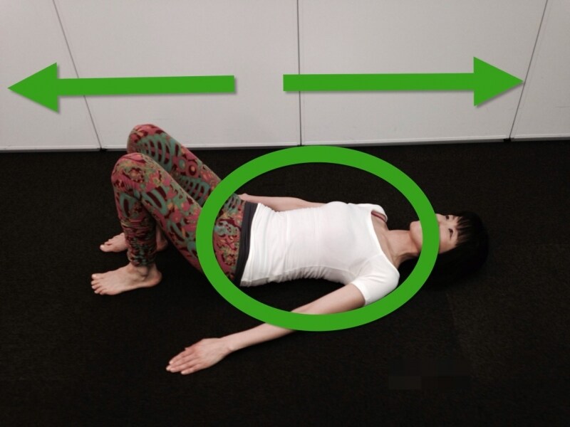 体幹を安定させて姿勢を整えます