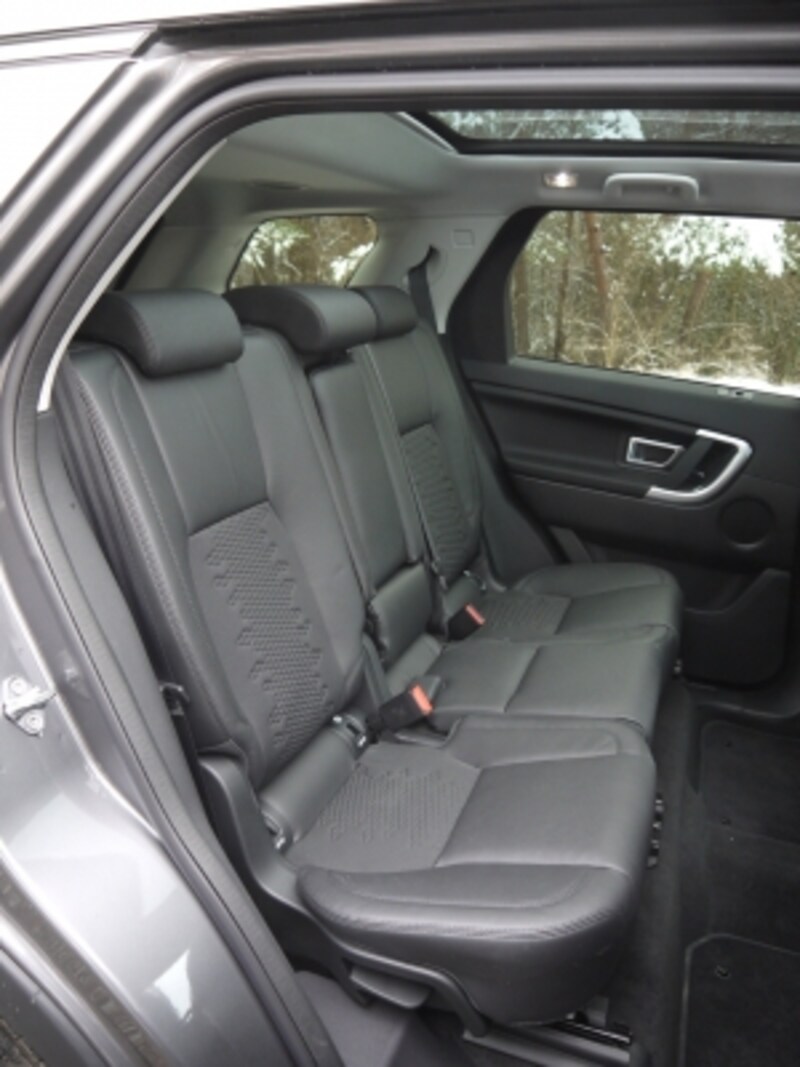 2 3 ディスカバリー スポーツは走りも実用性も秀逸 ランドローバー all about