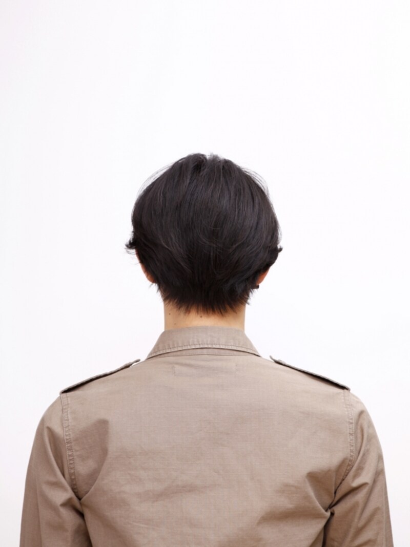 えり足短めバック