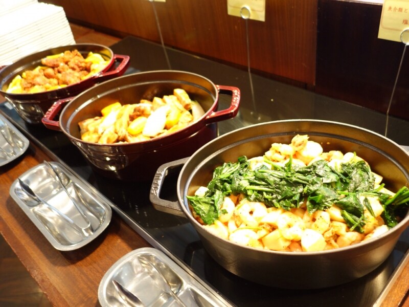 温かいお料理コーナー