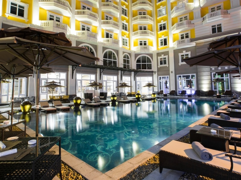 ホテルロイヤルホイアン M ギャラリーコレクション